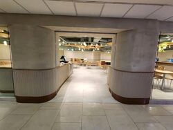 Lucky Plaza (D9), Retail #618127421